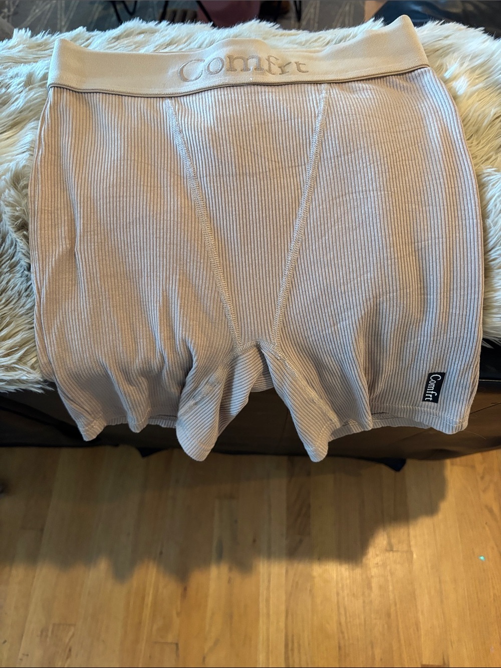 Like new Comfrt Women's Ribbed Tan Shorts XS
